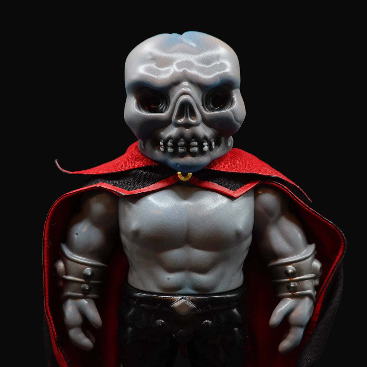 Dracula Skorn