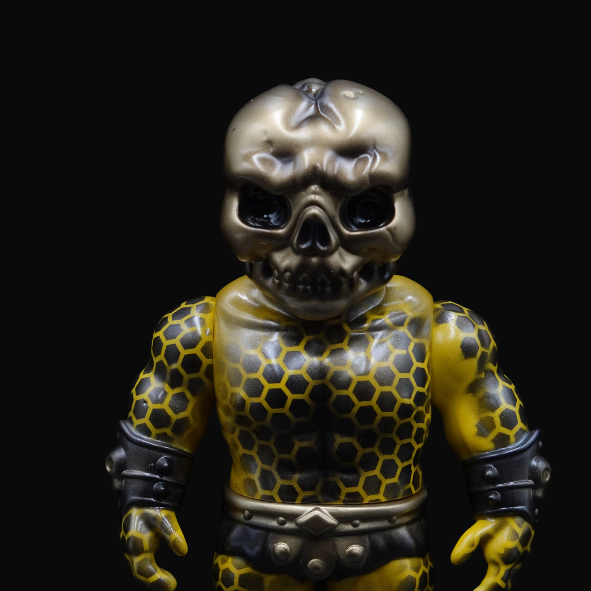King Bee Skorn
